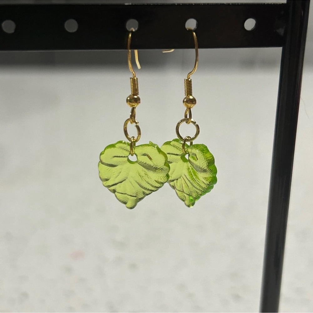 💜3 for $15💜 Hypoallergenic Leaf Golf Earrings